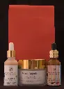 Coffret-cadeaux : crème hydratante, sérum visage jour protecteur et sérum visage nuit réparateur